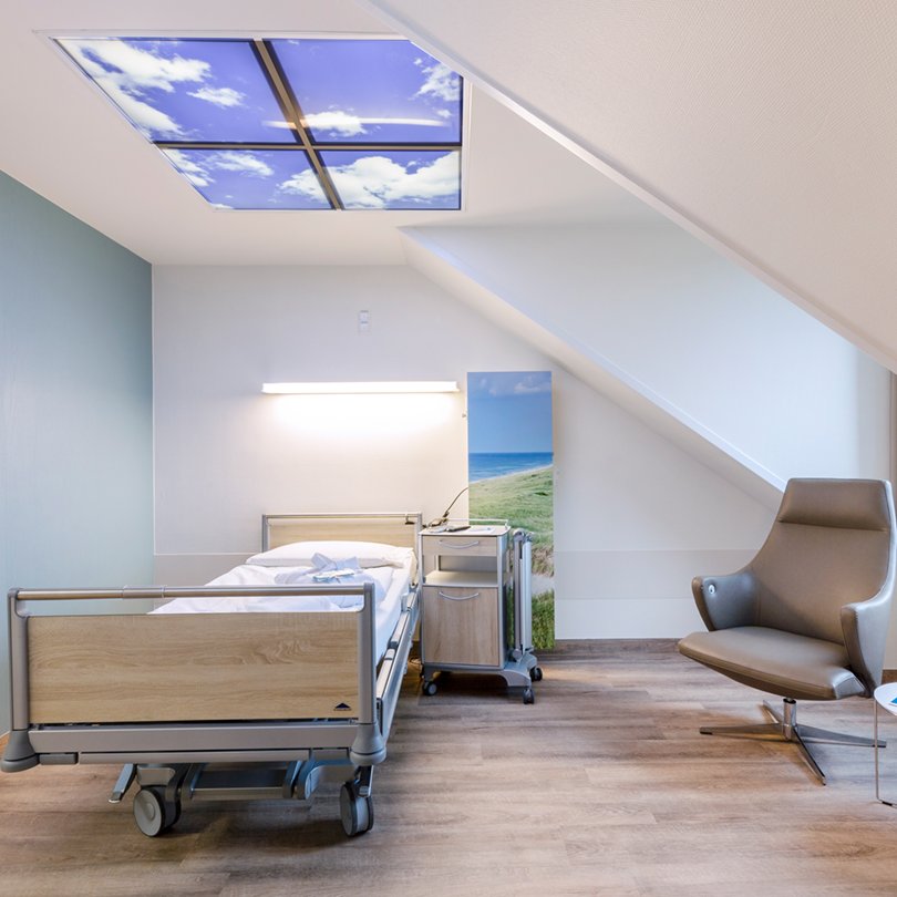 Ein 1-Bett-Zimmer auf der Privatstation. Modern, hell und freundlich ausgestattet.