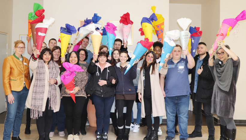 Img 6759 Pflegeschüler Generalistik Pflegeschüler Generalistik mit Knigge und Behrschmidt