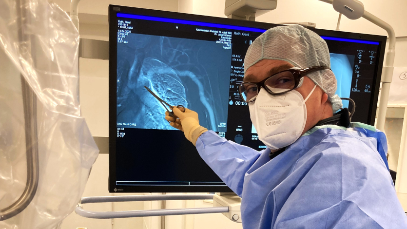 Gerrit Krupski bei einer Shuntintervention Gerrit Krupski bei einer Shuntintervention