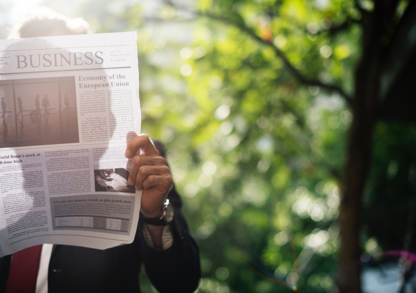 News - Zeitungsleser Zeitungsleser