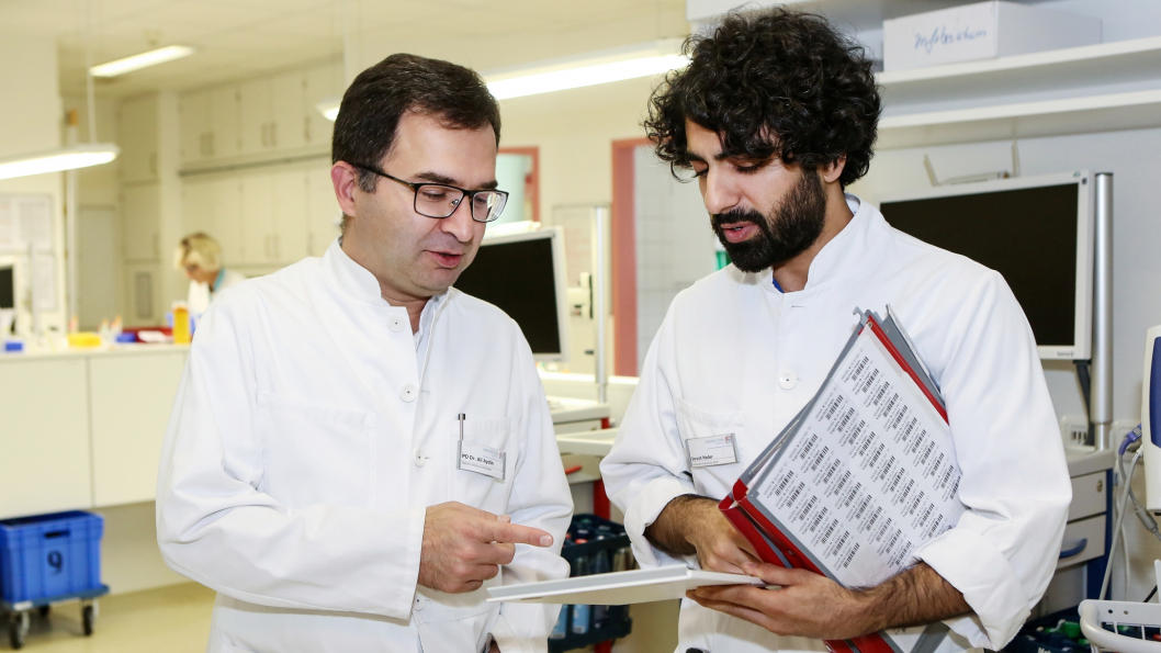 Kardiologie Gespräch 0009 Aspect 16 9 2064 1162 Kardiologie Gespräch 0009 Aspect 16 9 2064 1162