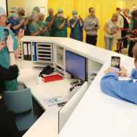 Spontanes Revolverheld-Konzert im Krankenhaus Reinbek