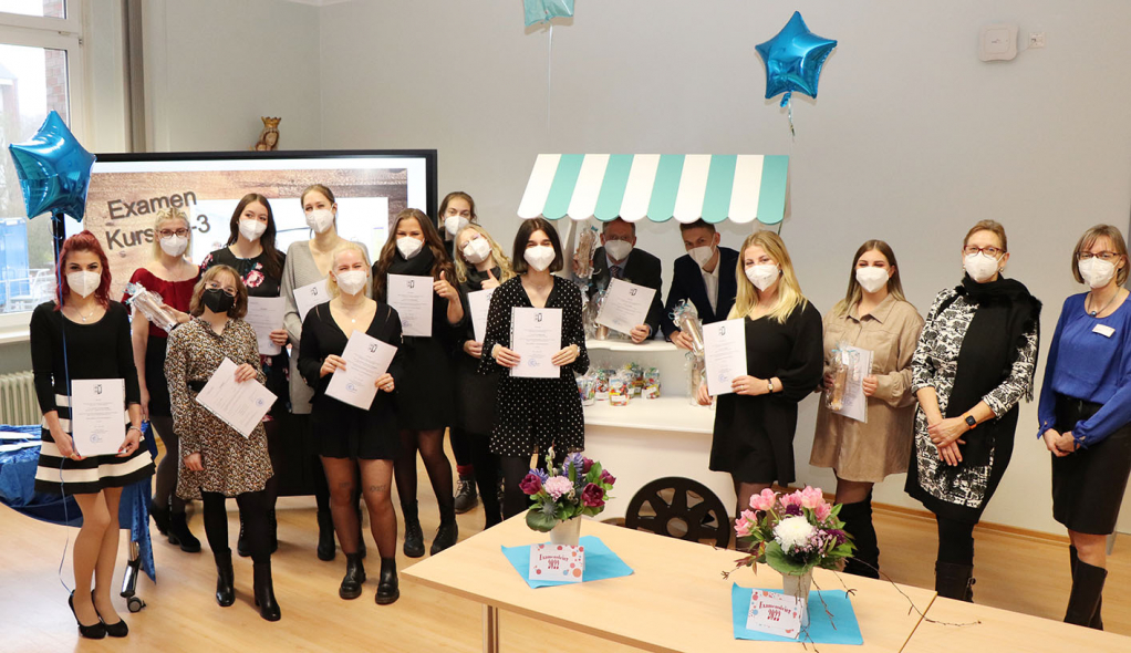 Pflegeschul-Examensfeier Februar 2022 Examensfeier Februar 2022 der Pflegeschule am Krankehaus Reinbek