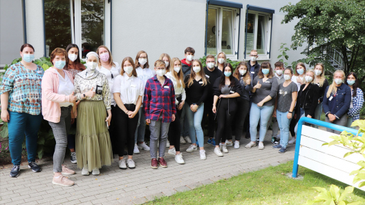 Gruppenbild - Unsere neuen Pflege-Azubis sind da!